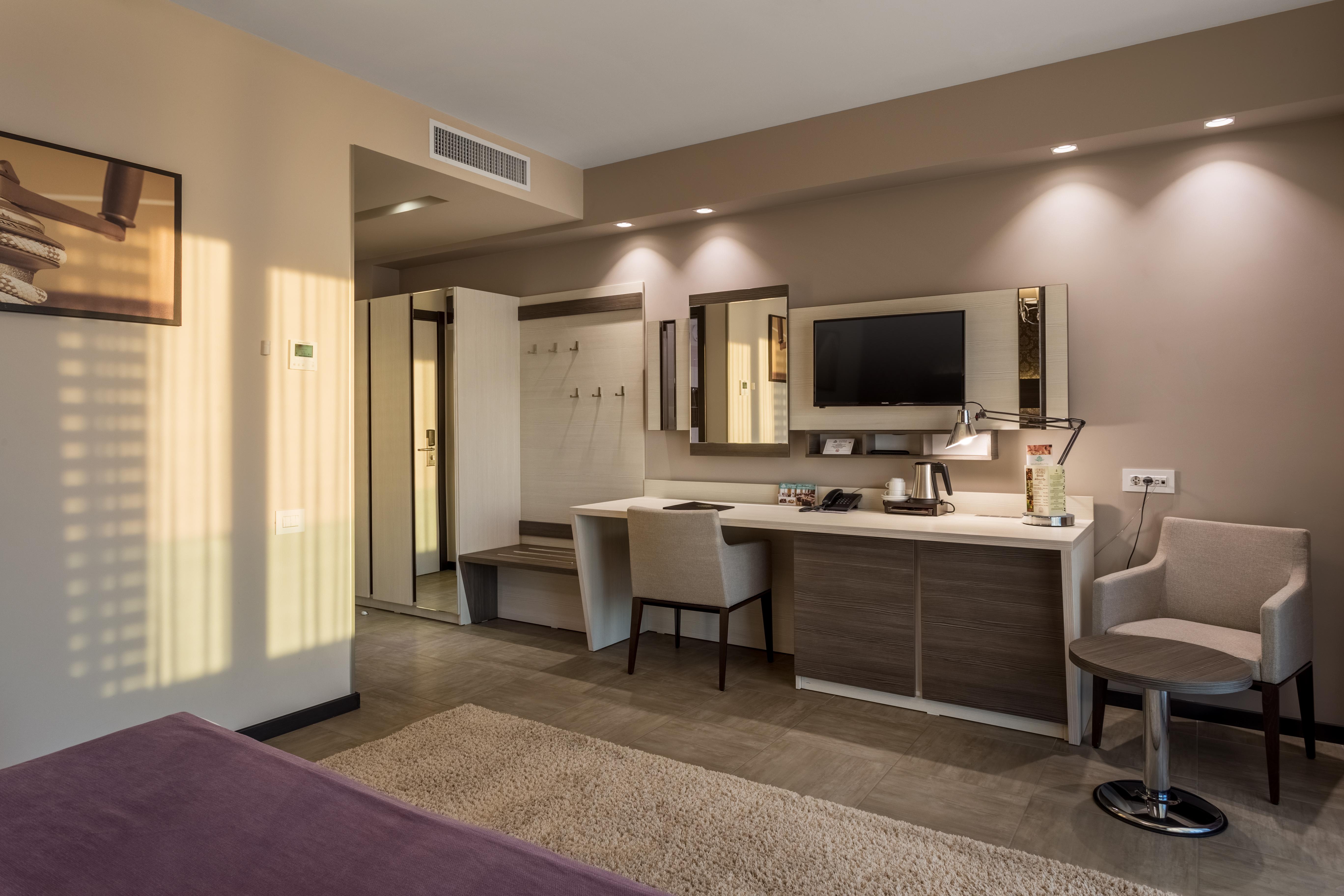 Splendid Conference & - Adults Only 4*